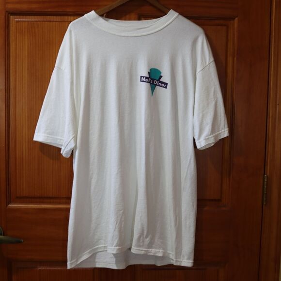 Gildan Vintage Mel's Diner White T-shirt Back Graphic Old Classic Cars LG - Picture 2 of 16
